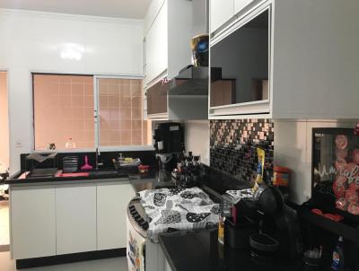 Sobrado para Venda, em Presidente Prudente, bairro Jardim Estoril, 3 dormitrios, 1 banheiro, 3 vagas