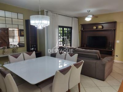 Casa para Venda, em Presidente Prudente, bairro Parque Cedral, 3 dormitrios, 3 banheiros, 1 sute, 4 vagas