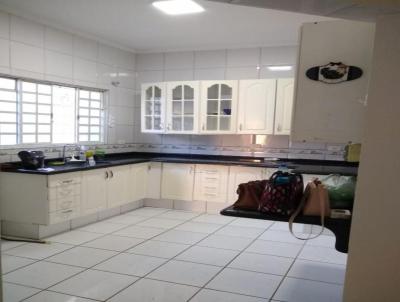 Casa para Venda, em Presidente Prudente, bairro Jardim Novo Bongiovani, 3 dormitrios, 2 banheiros, 1 sute, 2 vagas
