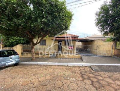 Casa para Locao, em Santo Anastcio, bairro Vila Santana, 3 dormitrios, 1 banheiro, 3 vagas