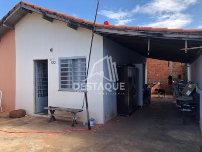 Casa para Venda, em Regente Feij, bairro Felipe Antenor Malacrida, 2 dormitrios, 1 banheiro, 3 vagas
